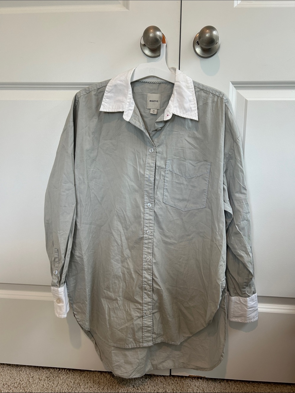 Maeve by Anthropologie The Benett Long Sleeve Button-Down Shirt 100% Cotton. XS